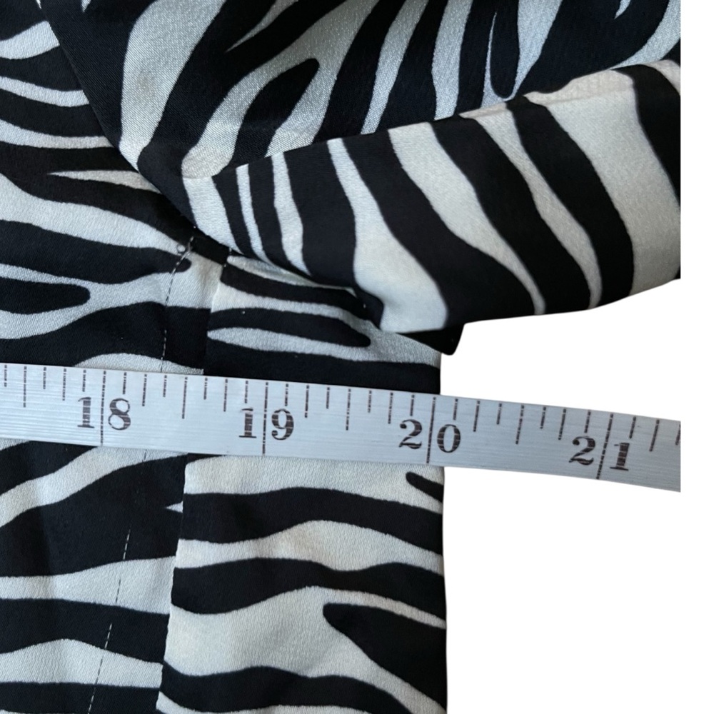 ACOA Zebra Print Button Down Blouse Women’s S NWT Black White Long Sleeve* - Picture 4 of 6